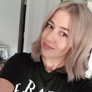 Meet your Posher, Klementina